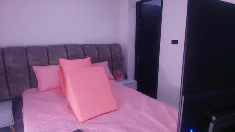 Debora  online show from 5, 11, 2025