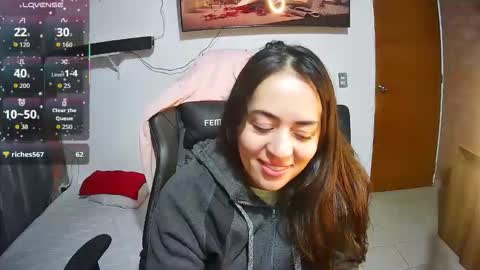 Snapshot of sweet10salome chatting on 22, 10, 2025 sweet10salome online show from 22, 10, 2025