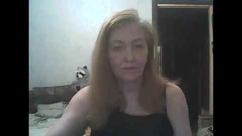 Snapshot of sweet4blonde609 chatting on 11, 11, 2025 sweet4blonde609 online show from 11, 11, 2025