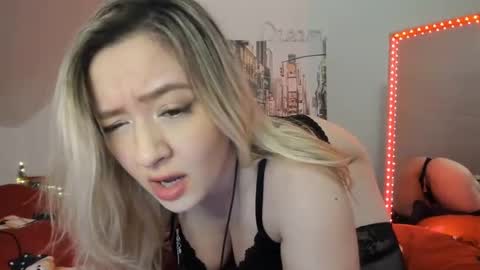 Snapshot of sweet4you1992 chatting on 2, 1, 2025 Anne Marie online show from 2, 1, 2025