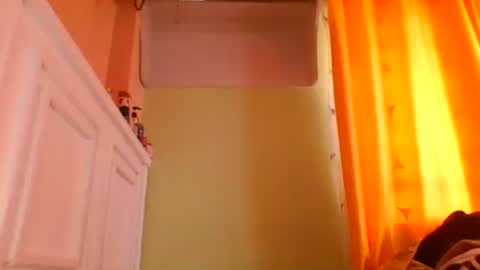 sweet52537 online show from 24, 3, 2026