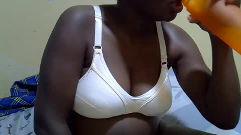 Snapshot of sweet_0012 chatting on 16, 1, 2026 Cecee online show from 16, 1, 2026