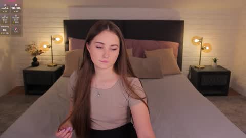 Sweet  Amily online show from 19, 11, 2025