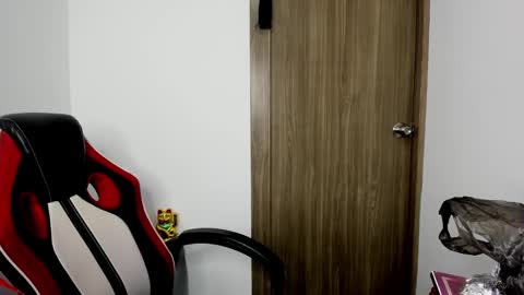 Snapshot of sweet__suck69bitch chatting on 4, 3, 2025 sweet__suck69bitch online show from 4, 3, 2025