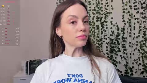 Snapshot of sweet_and_flirt chatting on 15, 11, 2025 Alice online show from 15, 11, 2025