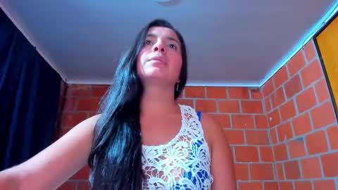 sweet and hot alaia online show from 18, 11, 2025
