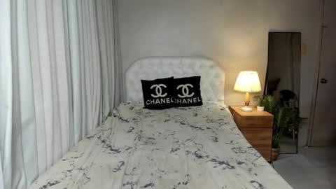 Snapshot of sweet_angel985251 chatting on 7, 3, 2026 SweetAangel online show from 7, 3, 2026