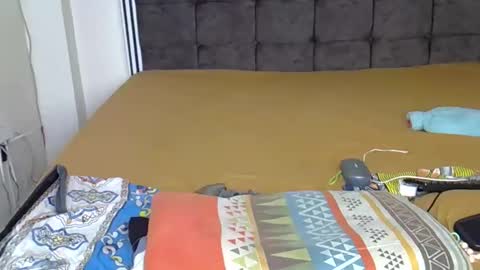 Snapshot of sweet_angie01 chatting on 11, 9, 2025 angie online show from 11, 9, 2025