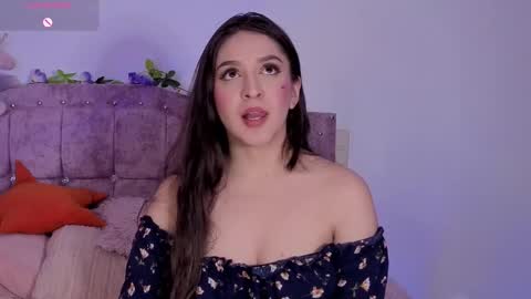 Snapshot of sweet_anllela chatting on 1, 11, 2025 Sthefany Lauren Independent Model online show from 1, 11, 2025