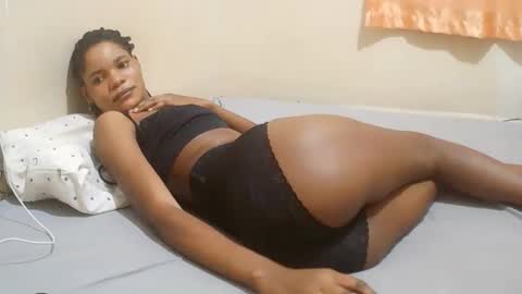 Snapshot of sweet_babe556 chatting on 19, 4, 2026 sweet_babe556 online show from 19, 4, 2026