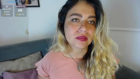 Snapshot of sweet_bella_valery_ chatting on 30, 3, 2026 Bella Valery online show from 30, 3, 2026