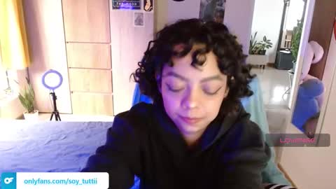 Snapshot of sweet_bluee chatting on 8, 3, 2026 Tutti online show from 8, 3, 2026