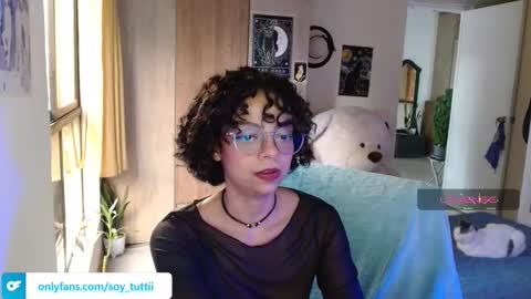 Snapshot of sweet_bluee chatting on 11, 3, 2026 Tutti online show from 11, 3, 2026