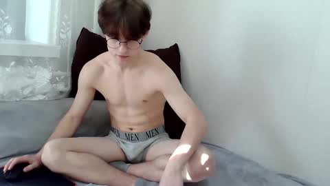 Snapshot of sweet_boy06 chatting on 17, 3, 2026 Sweet boy06 online show from 17, 3, 2026