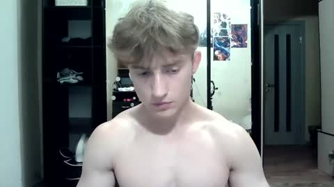 Snapshot of sweet_boy06 chatting on 24, 6, 2026 Sweet boy06 online show from 24, 6, 2026