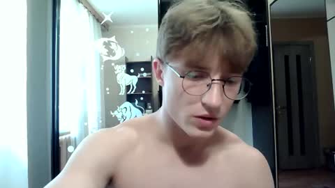Snapshot of sweet_boy06 chatting on 28, 6, 2026 Sweet boy06 online show from 28, 6, 2026