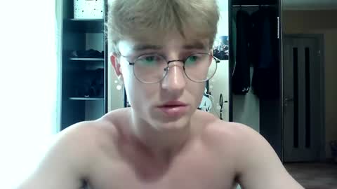 Snapshot of sweet_boy06 chatting on 2, 7, 2026 Sweet boy06 online show from 2, 7, 2026