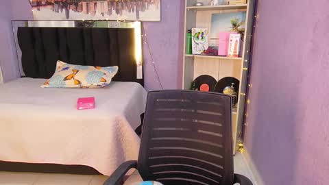 Candy online show from 16, 12, 2025