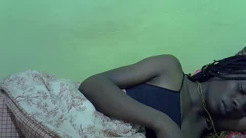 Snapshot of sweet_candie01 chatting on 6, 3, 2026 sweet_candie01 online show from 6, 3, 2026