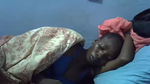 Snapshot of sweet_candie01 chatting on 6, 4, 2026 sweet_candie01 online show from 6, 4, 2026