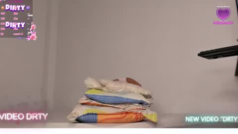 ZAFIRO QUIROZ online show from 13, 1, 2026