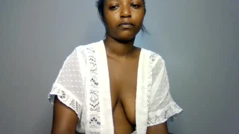 Snapshot of sweet_ebony001 chatting on 24, 3, 2026 sweet_ebony001 online show from 24, 3, 2026