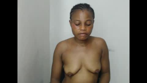 Snapshot of sweet_ebonycum chatting on 30, 4, 2026 sweet_ebonycum online show from 30, 4, 2026