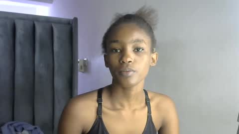 Snapshot of sweet_freaky chatting on 1, 12, 2025 sweet_freaky online show from 1, 12, 2025