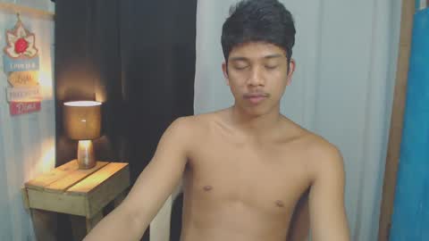 Snapshot of sweet_guyxx chatting on 8, 1, 2025 sweet_guyxx online show from 8, 1, 2025
