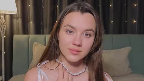 Snapshot of sweet_haeven chatting on 10, 4, 2026 Im Mia.LOVELY PATTERNS 100 120 160 200 my toy buzzes from 2 tip online show from 10, 4, 2026