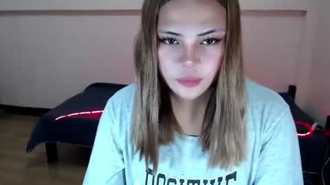 sophia daisy  online show from 10, 11, 2025