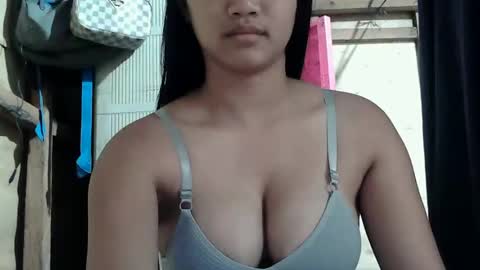 Snapshot of sweet_hazel25 chatting on 7, 2, 2026 Hazel online show from 7, 2, 2026