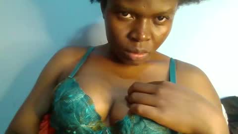 Snapshot of sweet_jamiie chatting on 19, 9, 2025 jay online show from 19, 9, 2025