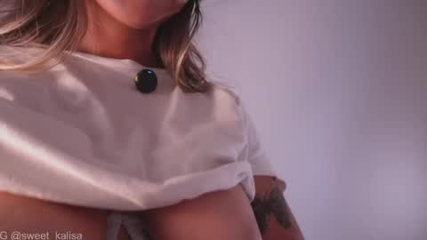 Snapshot of sweet_kalisa chatting on 15, 4, 2026 Call me Kali online show from 15, 4, 2026
