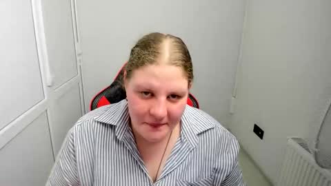 Snapshot of sweet_karla_la chatting on 1, 6, 2026 Karla online show from 1, 6, 2026