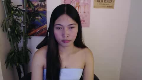 Snapshot of sweet_lady14 chatting on 28, 10, 2025 sweet_lady14 online show from 28, 10, 2025