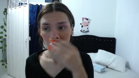 Snapshot of sweet_lady_16 chatting on 22, 12, 2024 Lady online show from 22, 12, 2024