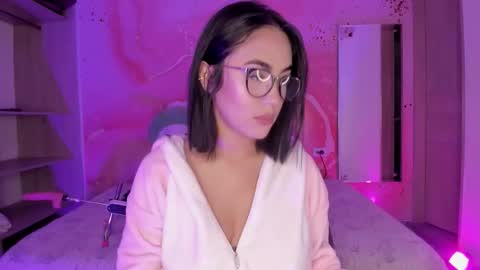 Lemarie online show from 3, 12, 2025