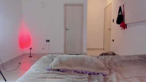 Hi Im Lia Your dreams came true  online show from 20, 2, 2025