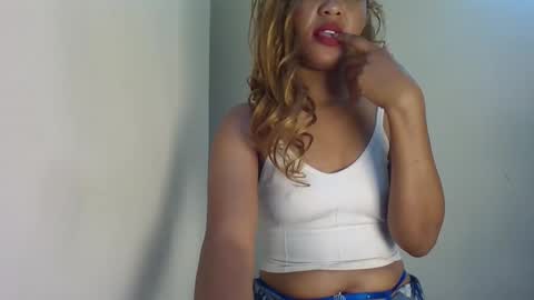 Snapshot of sweet_likey chatting on 6, 5, 2026 sweet likey online show from 6, 5, 2026