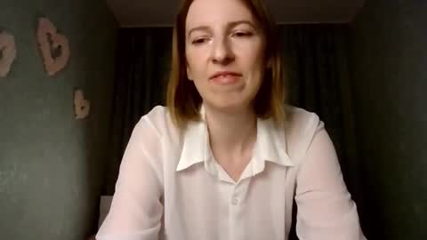 sweet_lilbunny online show from 16, 10, 2025