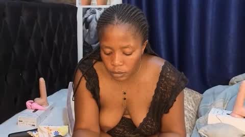 Snapshot of sweet_lizzyy chatting on 3, 10, 2025 Sweet lizzyy online show from 3, 10, 2025