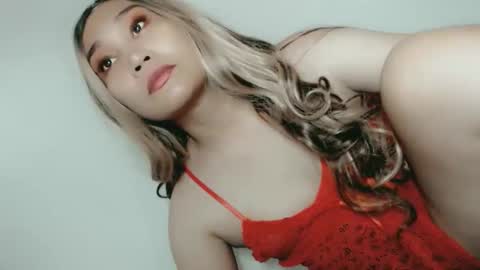 Snapshot of sweet_lover5 chatting on 28, 4, 2026 SWEET LOVE online show from 28, 4, 2026