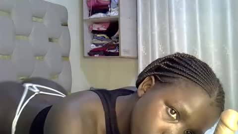 Snapshot of sweet_melodiyy chatting on 1, 4, 2026 sweet_melodiyy online show from 1, 4, 2026