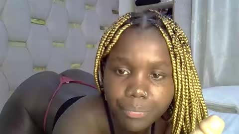 Snapshot of sweet_melodiyy chatting on 2, 4, 2026 sweet_melodiyy online show from 2, 4, 2026