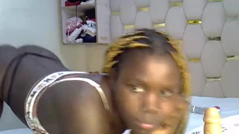 Snapshot of sweet_melodiyy chatting on 10, 4, 2026 sweet_melodiyy online show from 10, 4, 2026