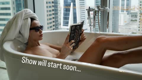 Snapshot of sweet_moan chatting on 14, 10, 2025 Dana online show from 14, 10, 2025