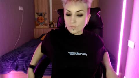 sweet_n_strong online show from 11, 1, 2026