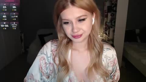 Snapshot of sweet_nicole_333 chatting on 20, 3, 2026 sweet_nicole_333 online show from 20, 3, 2026