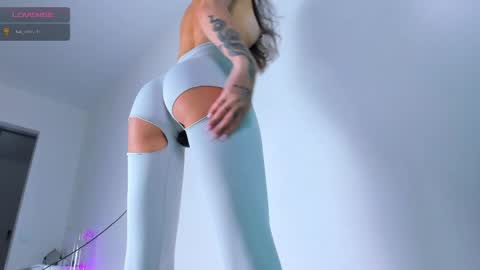 Snapshot of sweet_princess_ashley chatting on 1, 5, 2026 Ashley online show from 1, 5, 2026